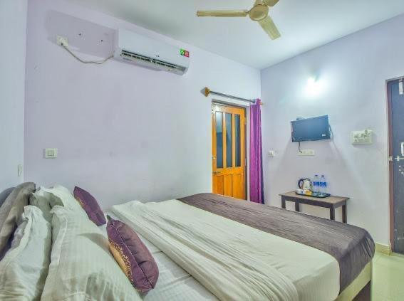Baga Beach Exotica Hotel Екстериор снимка